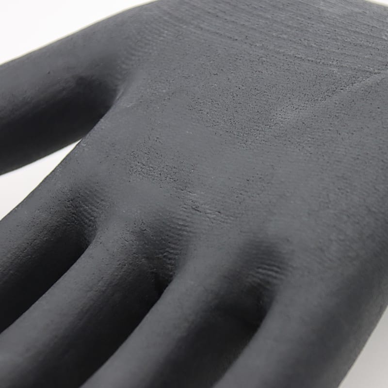 13g nylon liner, palm coated black foam nitrile (1)